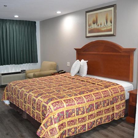Deluxe Inn Irving Extérieur photo